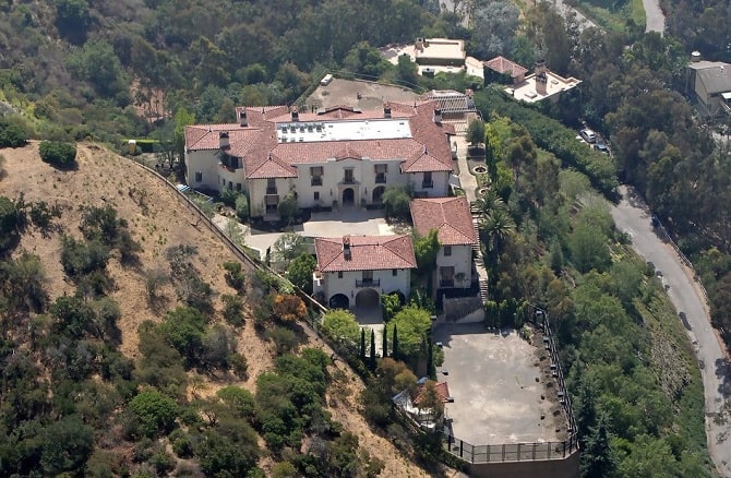 Robin McGraw mansion in Beverly Hills.